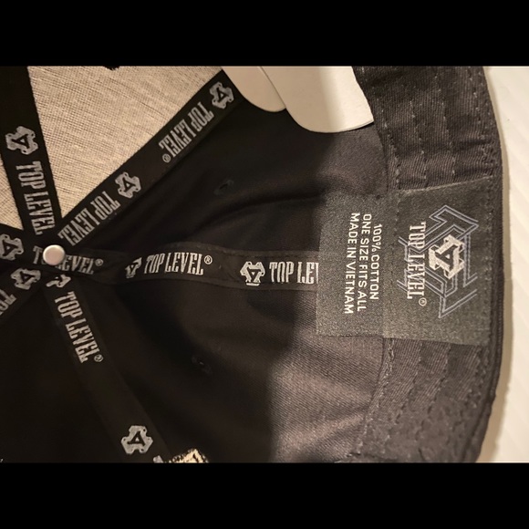 The perfect gift for your King - Picture 3 of 4